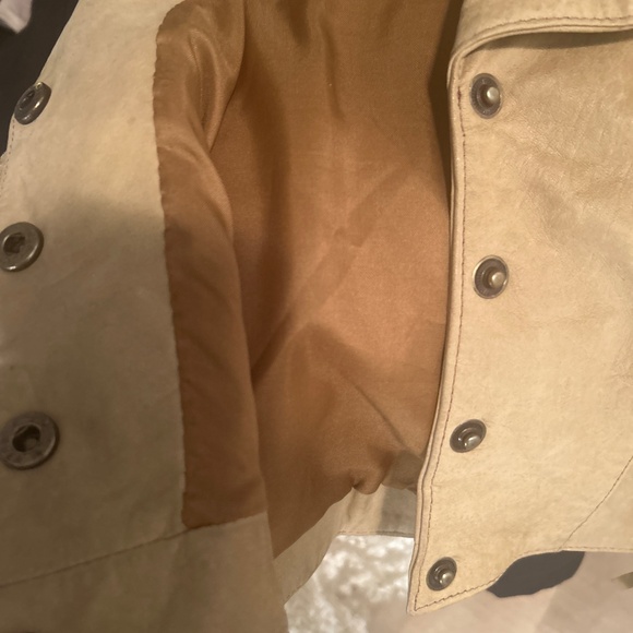 Vintage Women's Outerbound by HMS Cropped Tan Leather Fringe Jacket Size M - Picture 6 of 8